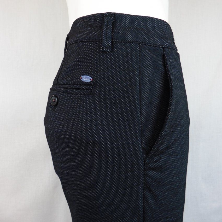 Pantalón negro mini punto de Alexander & Co.