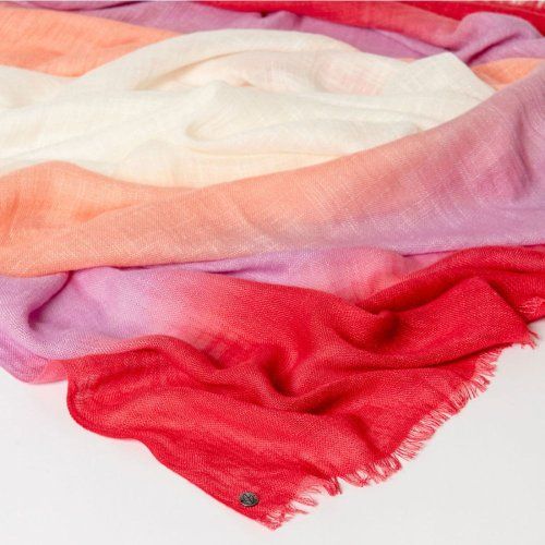 Pañuelo tie dye rosas de Surkana Pañuelo tie dye rosas de Surkana
