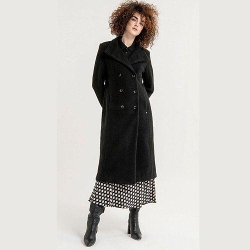 Abrigo negro de Surkana Abrigo negro de Surkana