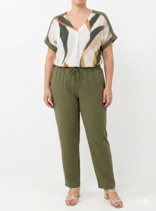 Pantalón fluido verde de Lourdes Castillo Pantalón fluido verde de Lourdes Castillo