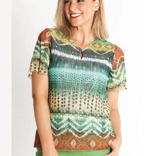 Camiseta tul tonos verdes de Lourdes Castillo Camiseta tul tonos verdes de Lourdes Castillo