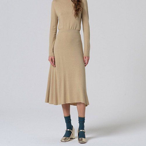 Falda de punto beige de Surkana Falda de punto beige de Surkana