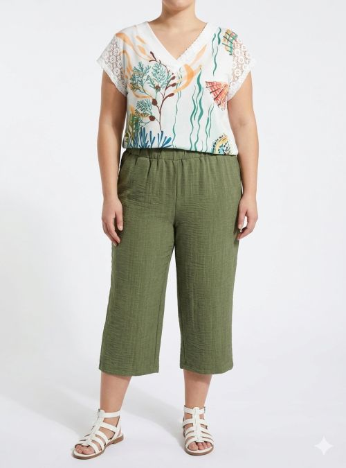 Pantalón corsario verde de Lourdes Castillo Pantalón corsario verde de Lourdes Castillo