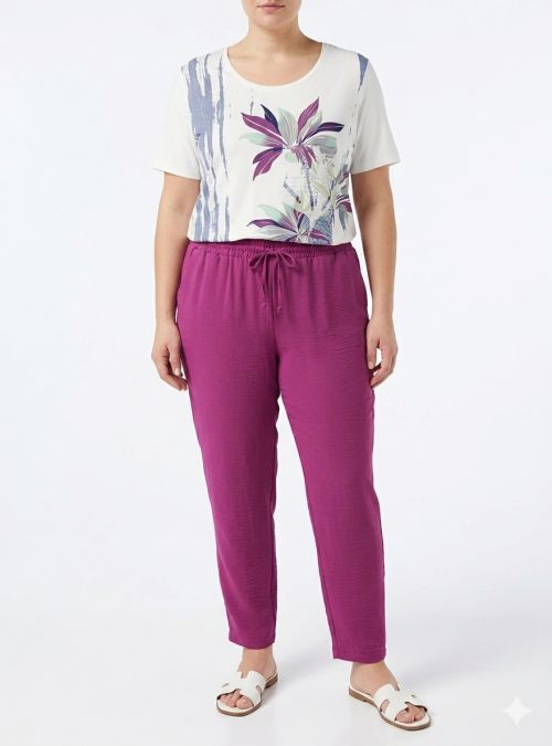 Camiseta blanca con estampado azul y buganvilla de Nayat Camiseta blanca con estampado azul y buganvilla de Nayat