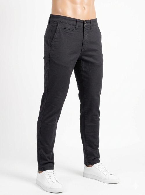 Pantalón negro de West Pantalón negro de West