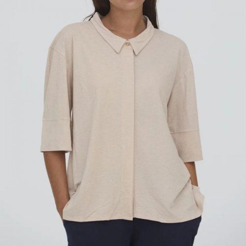 Chaqueta manga al codo beige de WNT Collection Chaqueta manga al codo beige de WNT Collection