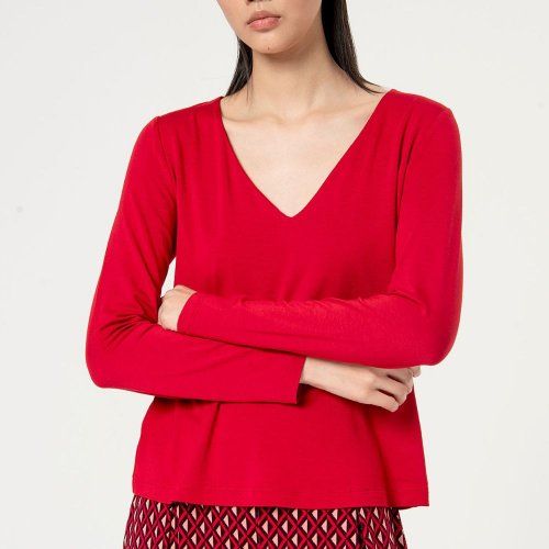 Camiseta escote pico roja de Surkana Camiseta escote pico roja de Surkana